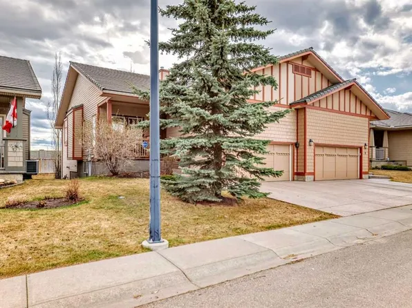 5 NE Bridle Estates Rd SW, Calgary, AB T2Y 5A8