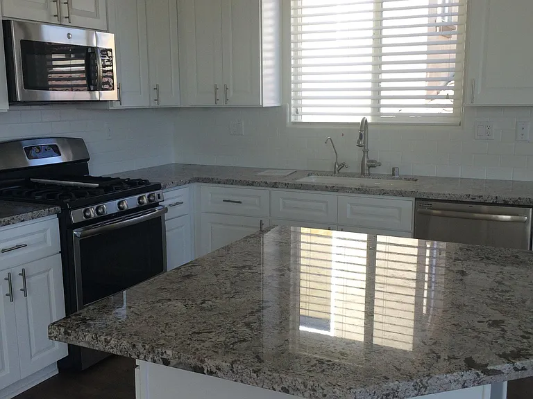 118 Village Cir — Photo 3
