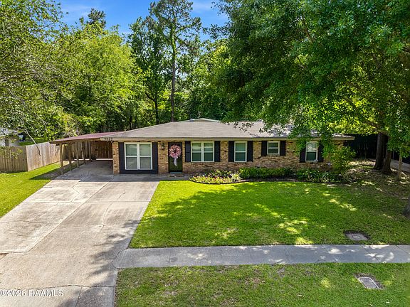 4th image of 9062 Baker Dr
