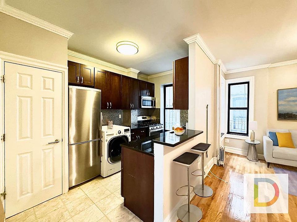 1st image of 315 Lincoln Pl #1A