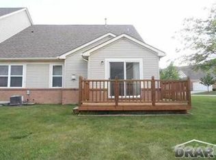 5530 Greenway Dr, Trenton, MI 48183