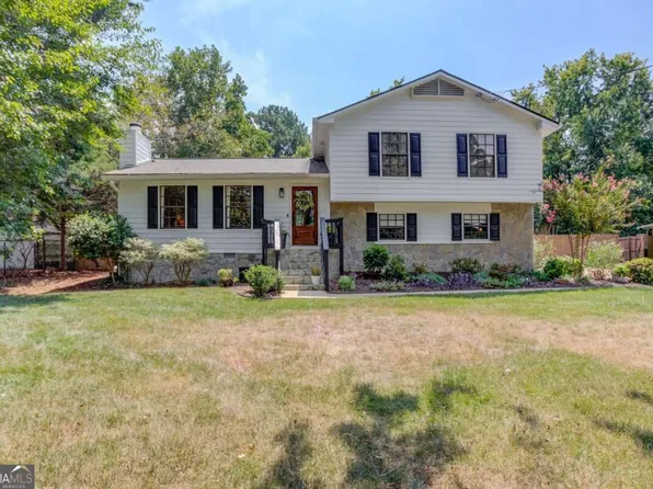 3573 Habersham Ct, Buford, GA 30519