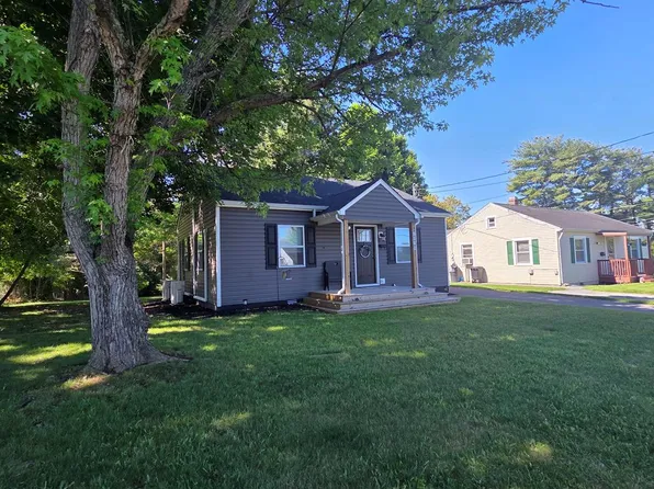 1028 Carson St, Radford, VA 24141