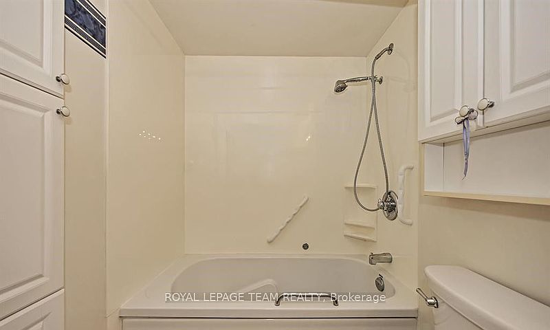 Ottawa Apartment for rent - 2 Bedrooms — photo 23