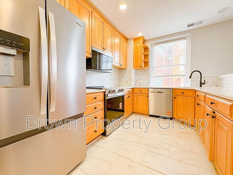 123B Anderson St — Photo 6