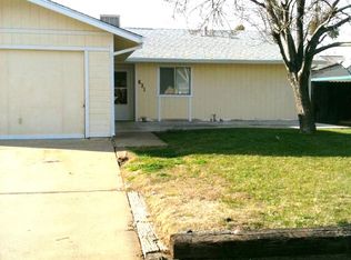 631 Sutter Ln, Ione, CA 95640