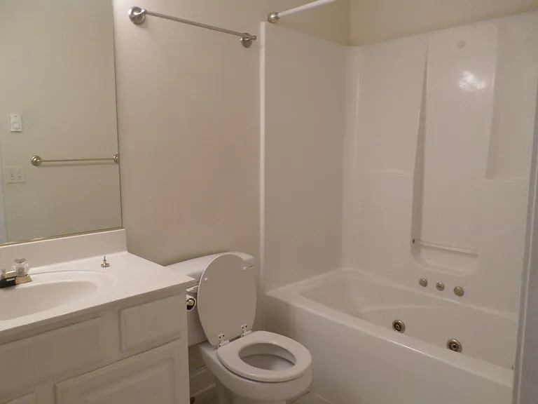 1035 Red Leaf Dr — Photo 8