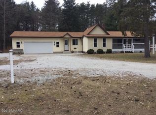 1509 Sullivan Rd, Ravenna, MI 49451