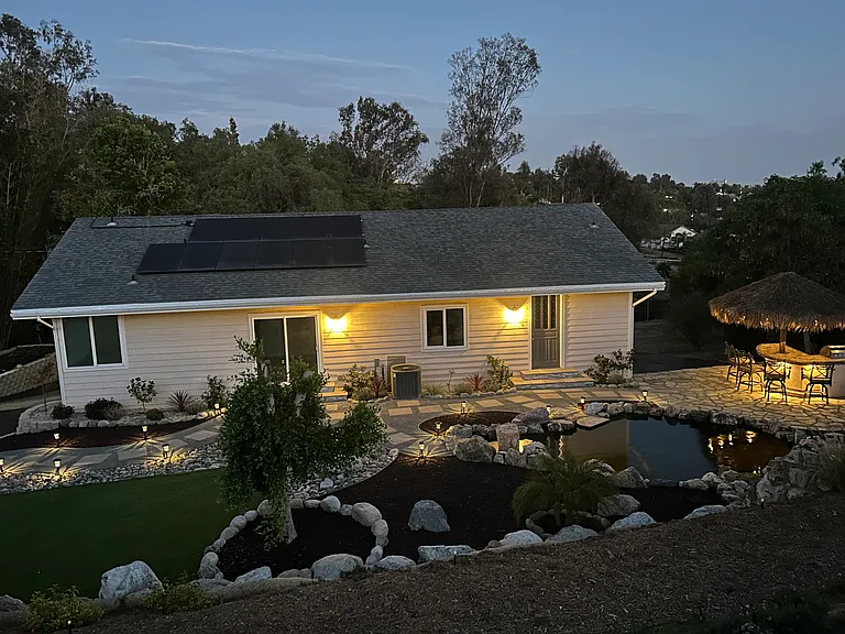 1038 Collado Ln — Photo 8