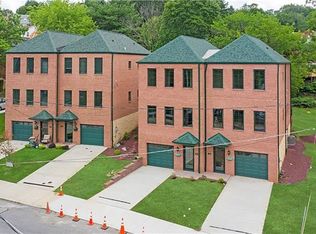 780 Greenfield Ave, Pittsburgh, PA