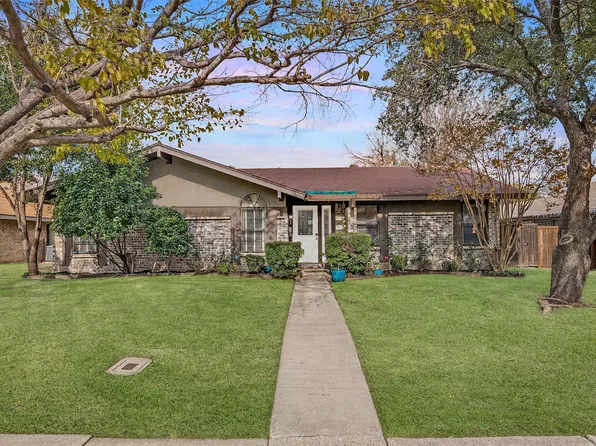 1365 Forestglen Dr, Lewisville, TX 75067