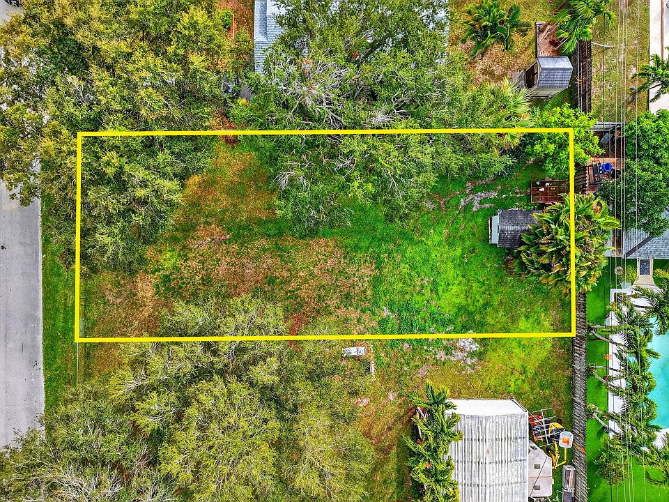 7685 2nd Terrace, Lake Worth, FL 33463 | Zillow