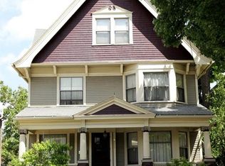 6810 W Clinton Ave, Cleveland, OH 44102
