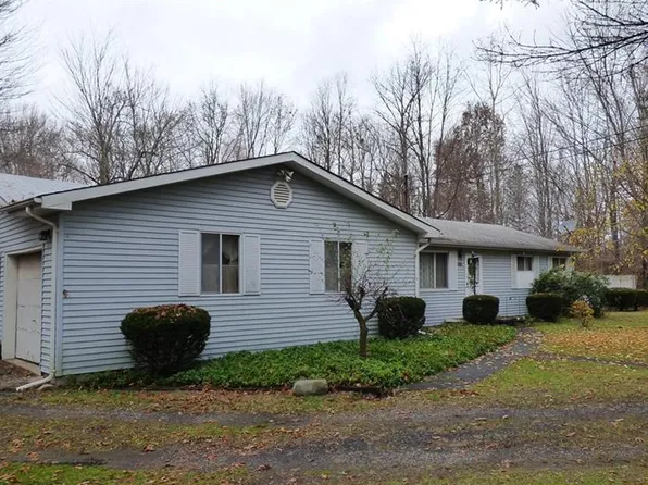 2875 Orangeville Rd, Masury, OH 44438