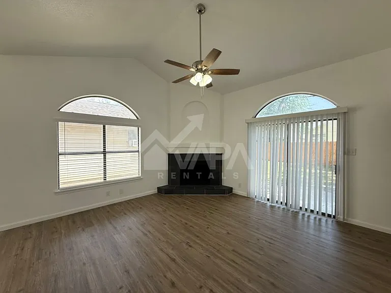 10214 Sunset Fld — Photo 6