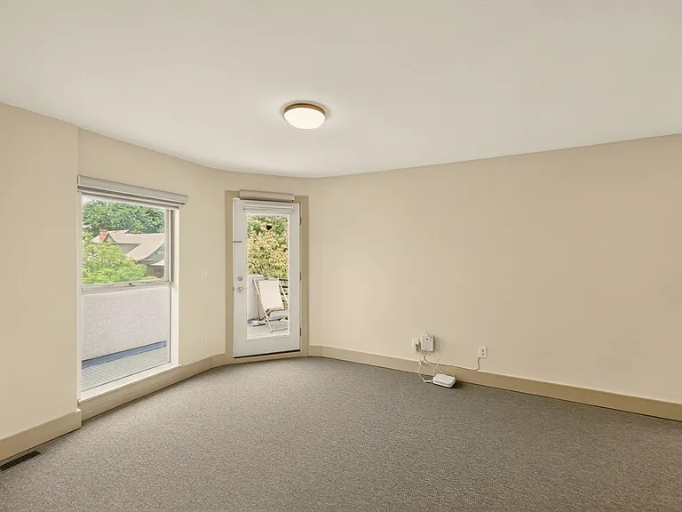 3200 Utica St — Photo 23