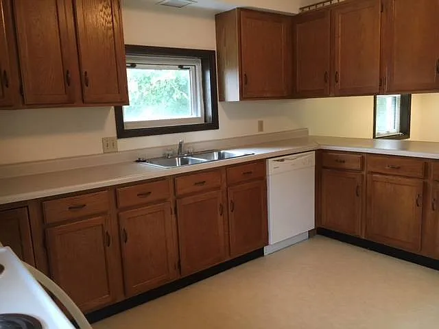 171 1/2 W Newell Ave #UPSTAIRS — Photo 1