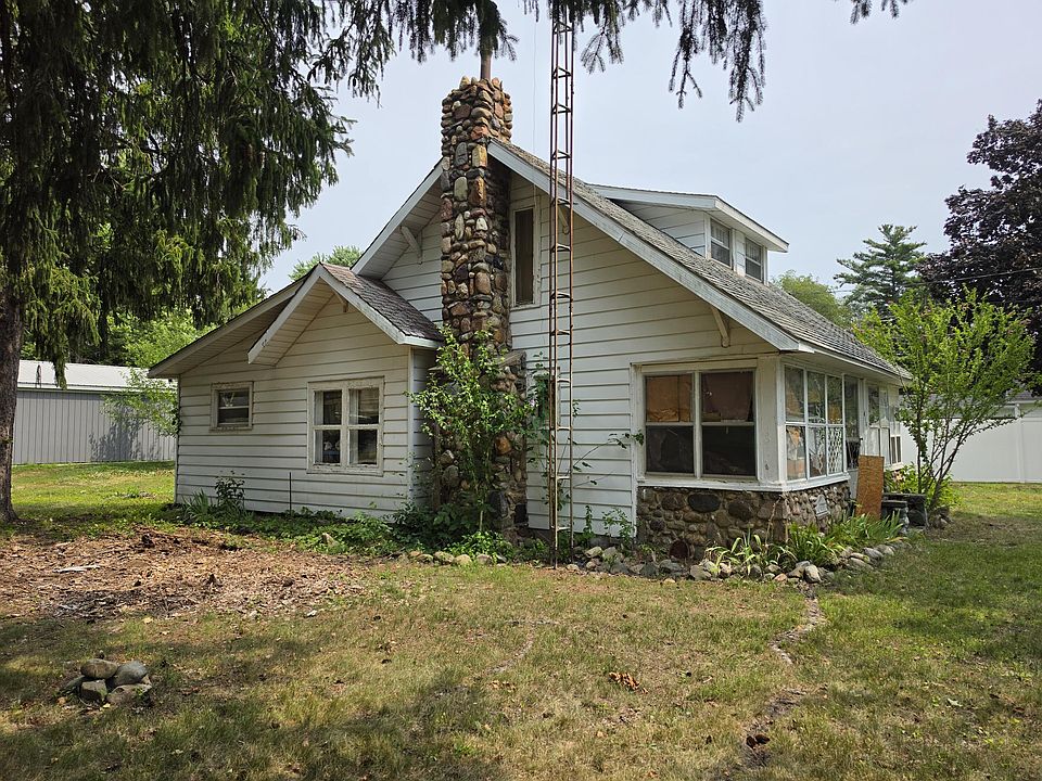 1st image of 613 Willow Dr