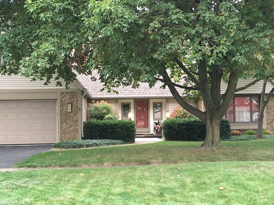 1st image of 790 Oak Knoll Dr