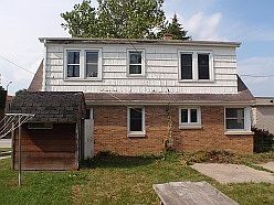 3rd image of 9319 W National Ave
