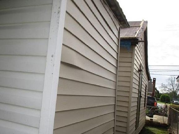 2nd image of 348 Randolph St