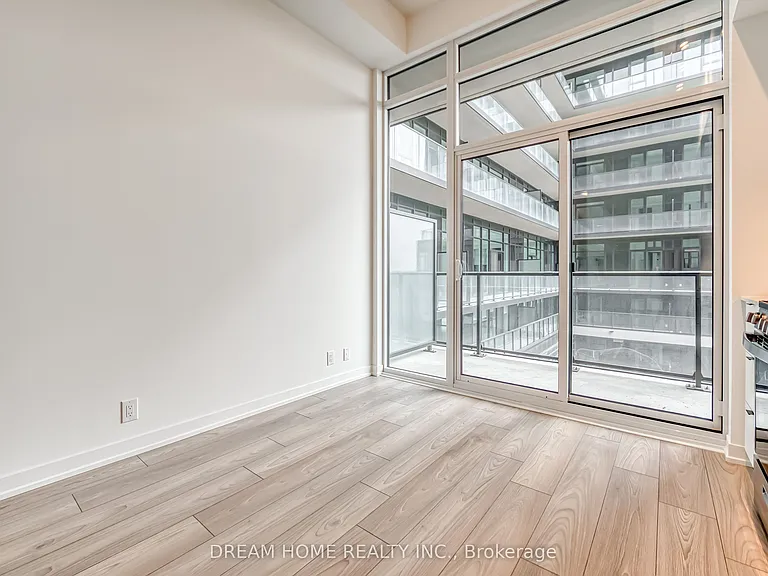 285 Dufferin St #705 — Photo 20