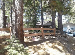 31170 Summit Dr, Running Springs, CA 92382