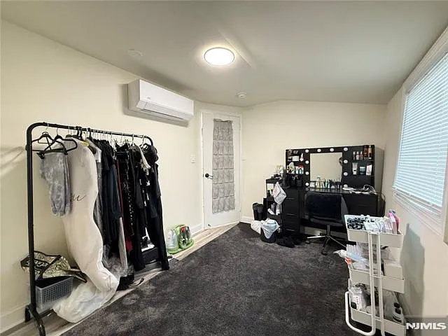 51 Echo Pl #2 — Photo 13