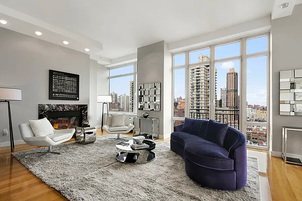 Sold by Corcoran | media 23