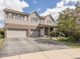 2000 Astor Ln, Addison, IL 60101
