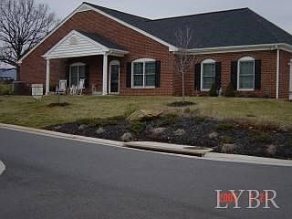 1st image of 1014 Doulton Cir Unit 1