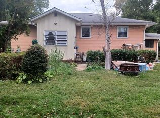 90 Smith St, Howell, NJ 07731