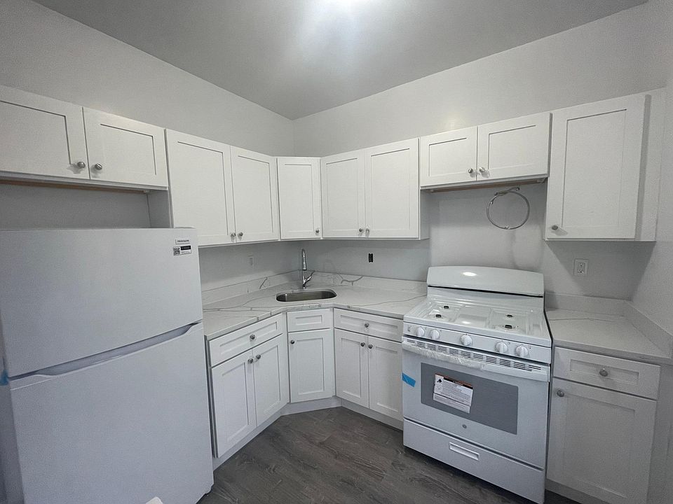 1st image of 7119 13th Ave Floor 2