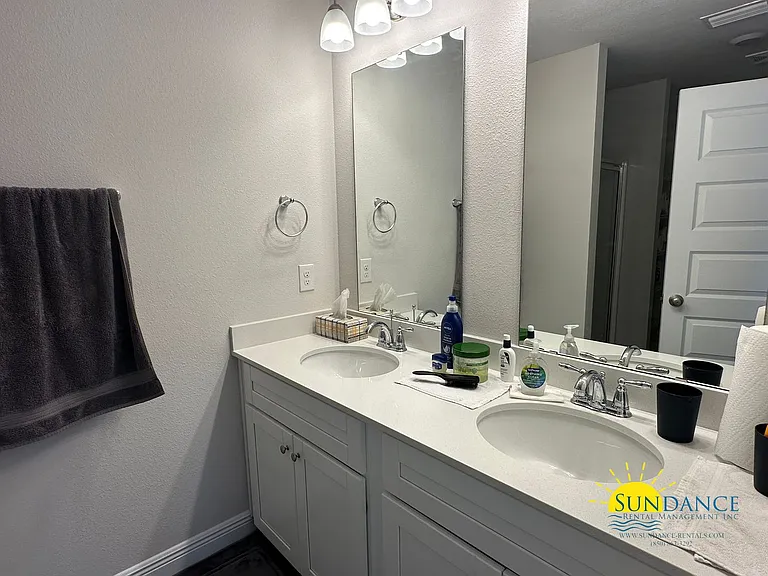5692 Sandy Walk St — Photo 8