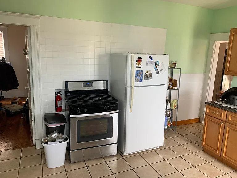 78 Marion St #2 — Photo 4