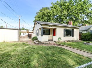 214 Cottage St, Medford, OR 97504