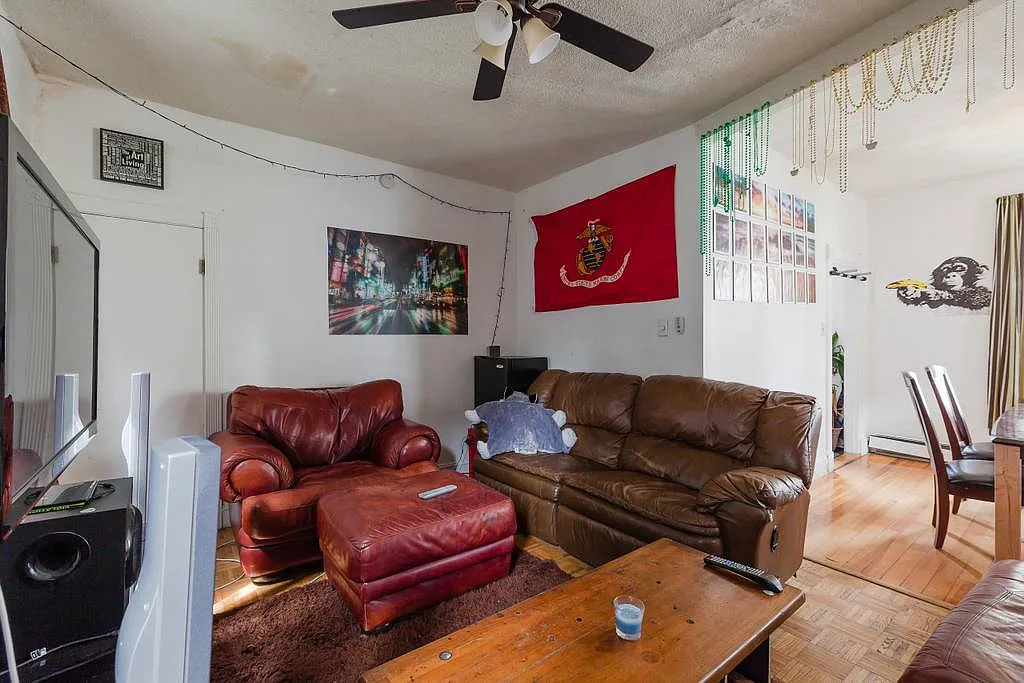 4 bed, 1500 sqft, $4,690 — Photo 2