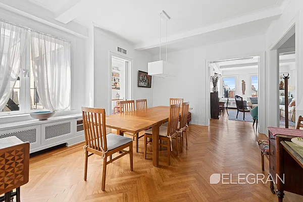 Sold by (Legacy) Elegran | media 5