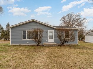 1182 S Huron Rd, Kawkawlin, MI 48631