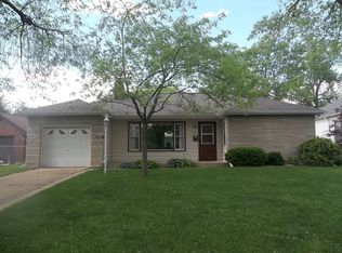 607 W Ridgemont Rd, Peoria, IL 61614