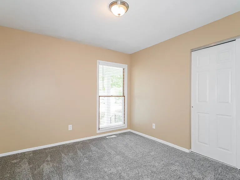 174 Birchleaf Dr — Photo 13
