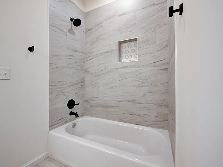 3027 Pescara Dr — Photo 46