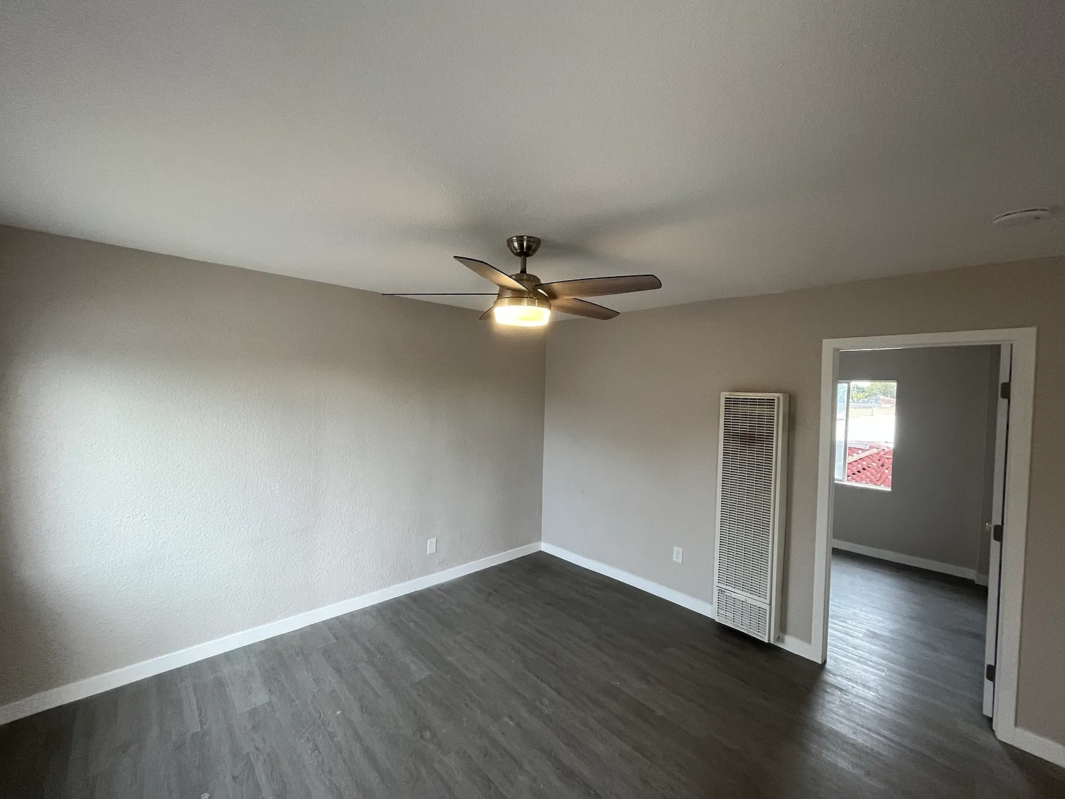 2 bed, 900 sqft, $2,750 — Photo 4