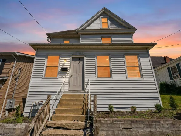 926-926 1/2 Virginia Ave, Fairmont, WV 26554