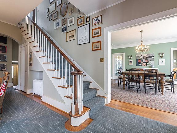 3rd image of 274 Kerby Rd