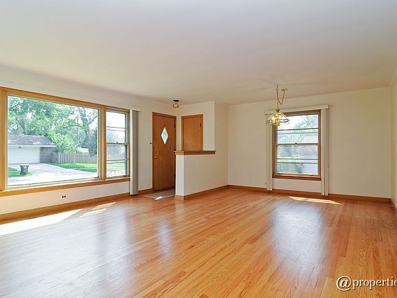 Living Room/Dining Room