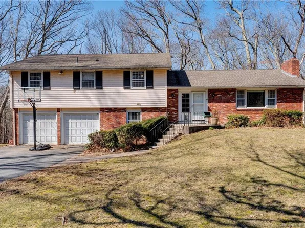 38 Woodmont Drive, Mansfield, CT 06250