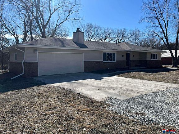 3rd image of 8501 W Van Dorn St