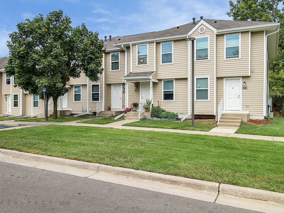 Stonebrook Townhomes Exterior