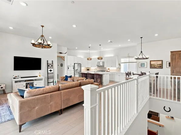 27628 Exploration Rd, Valencia, CA 91381